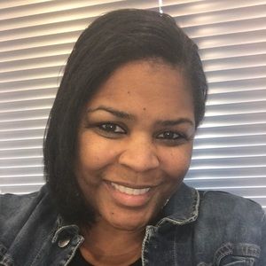 Meet your Posher, Sandi